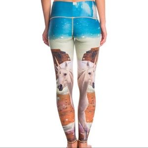 Teeki unicorn horses hot pants leggings
